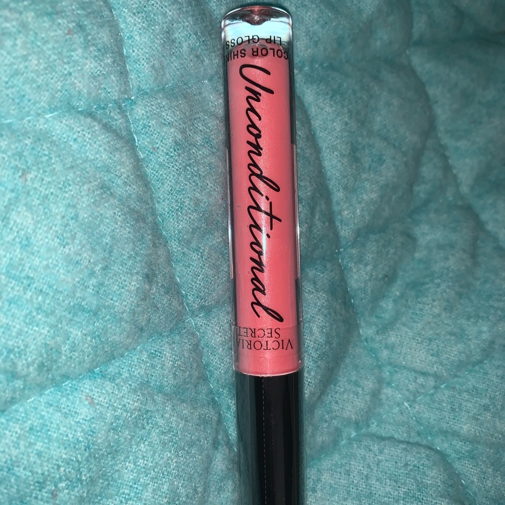 Victoria’s Secret Unconditional Color Lipgloss